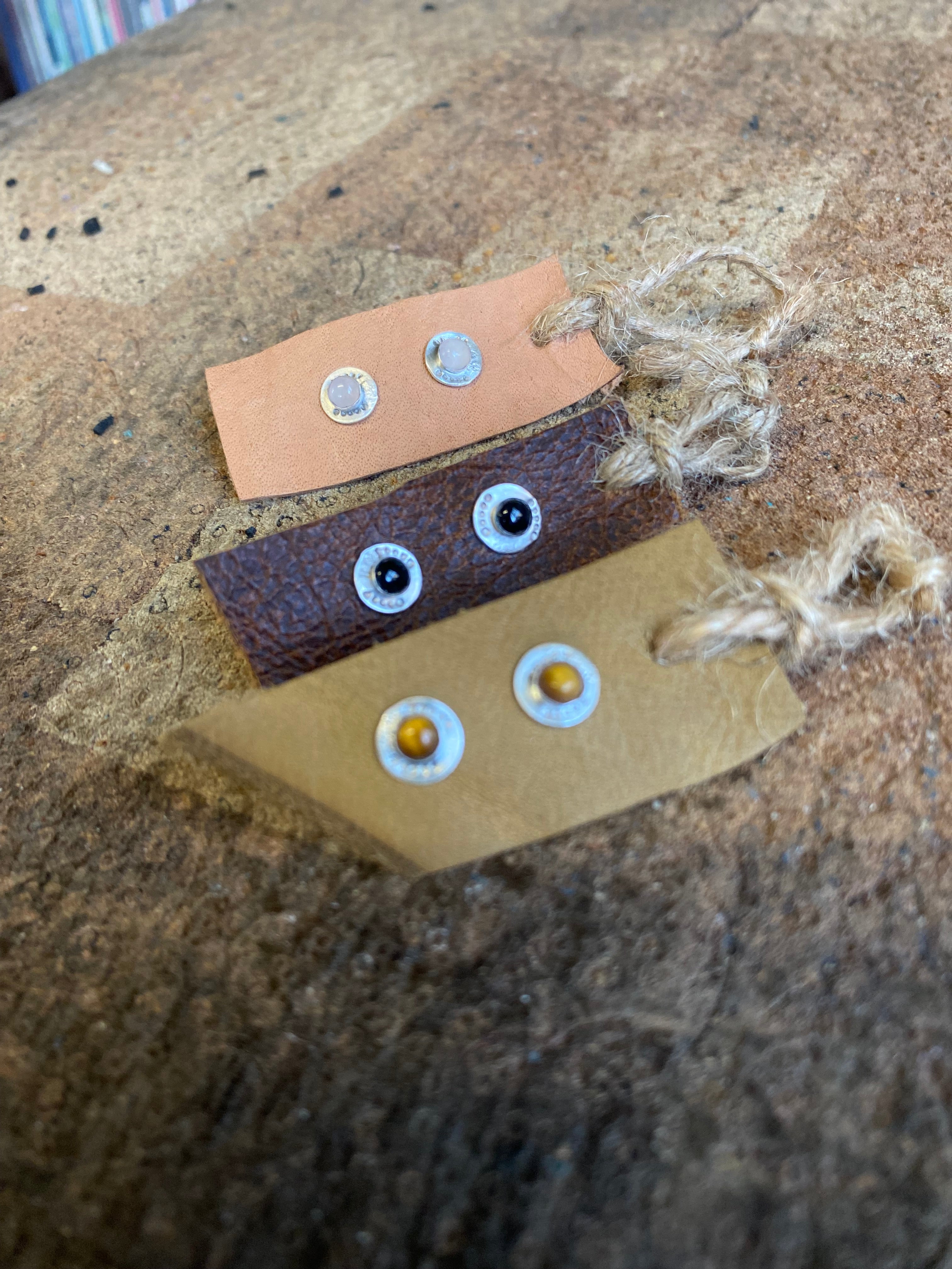 Venus studs