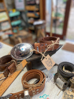 Load image into Gallery viewer, Belt~ Trophy~ swirl~ whiskey
