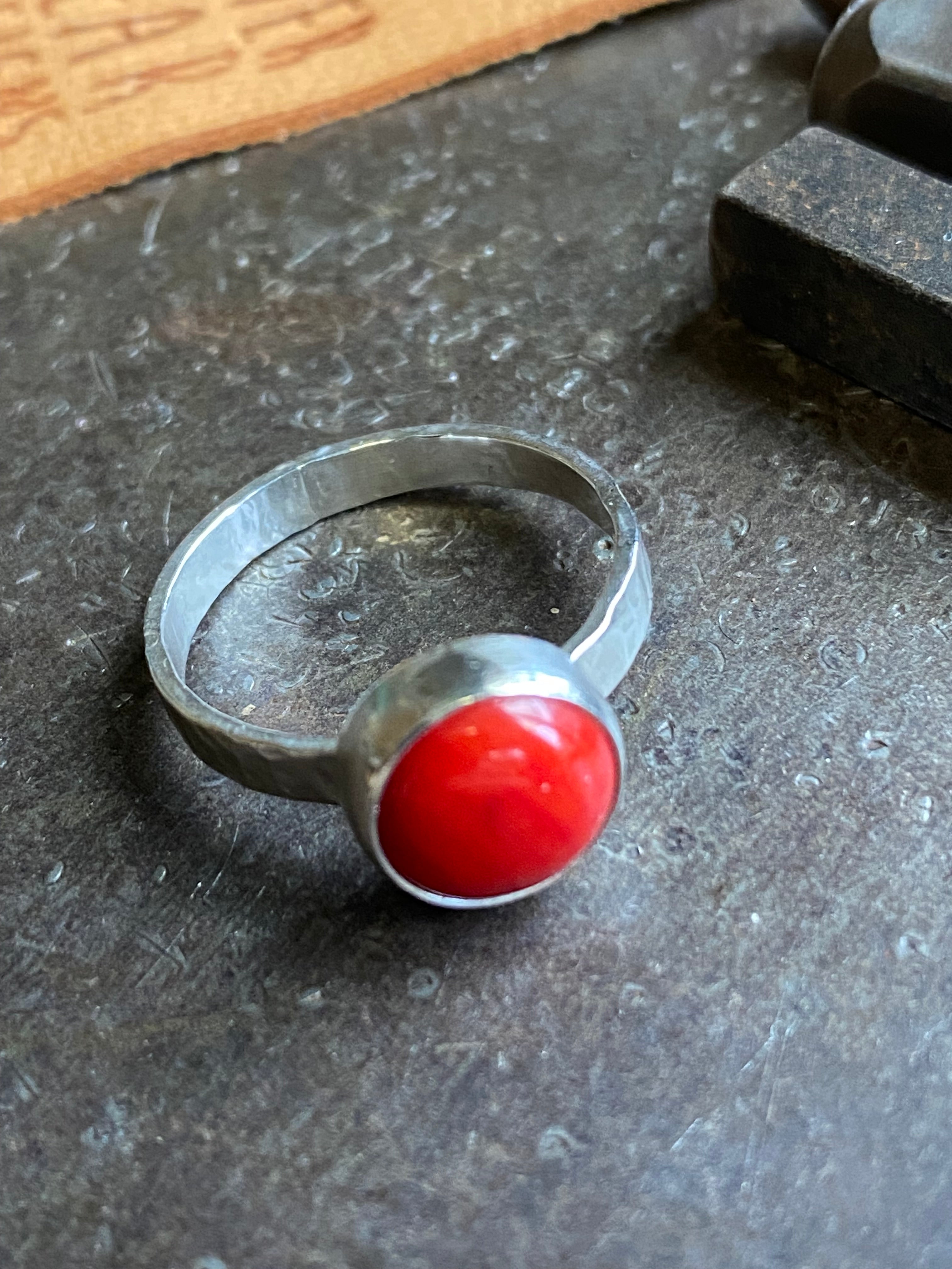 Kiss~ Red coral~ Ring