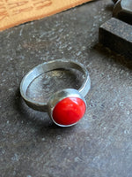 Load image into Gallery viewer, Kiss~ Red coral~ Ring
