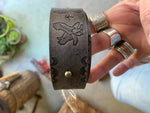 Load image into Gallery viewer, Belt~ Black~ Eagle

