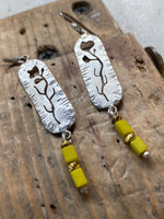 Load image into Gallery viewer, Wildflower earrings
