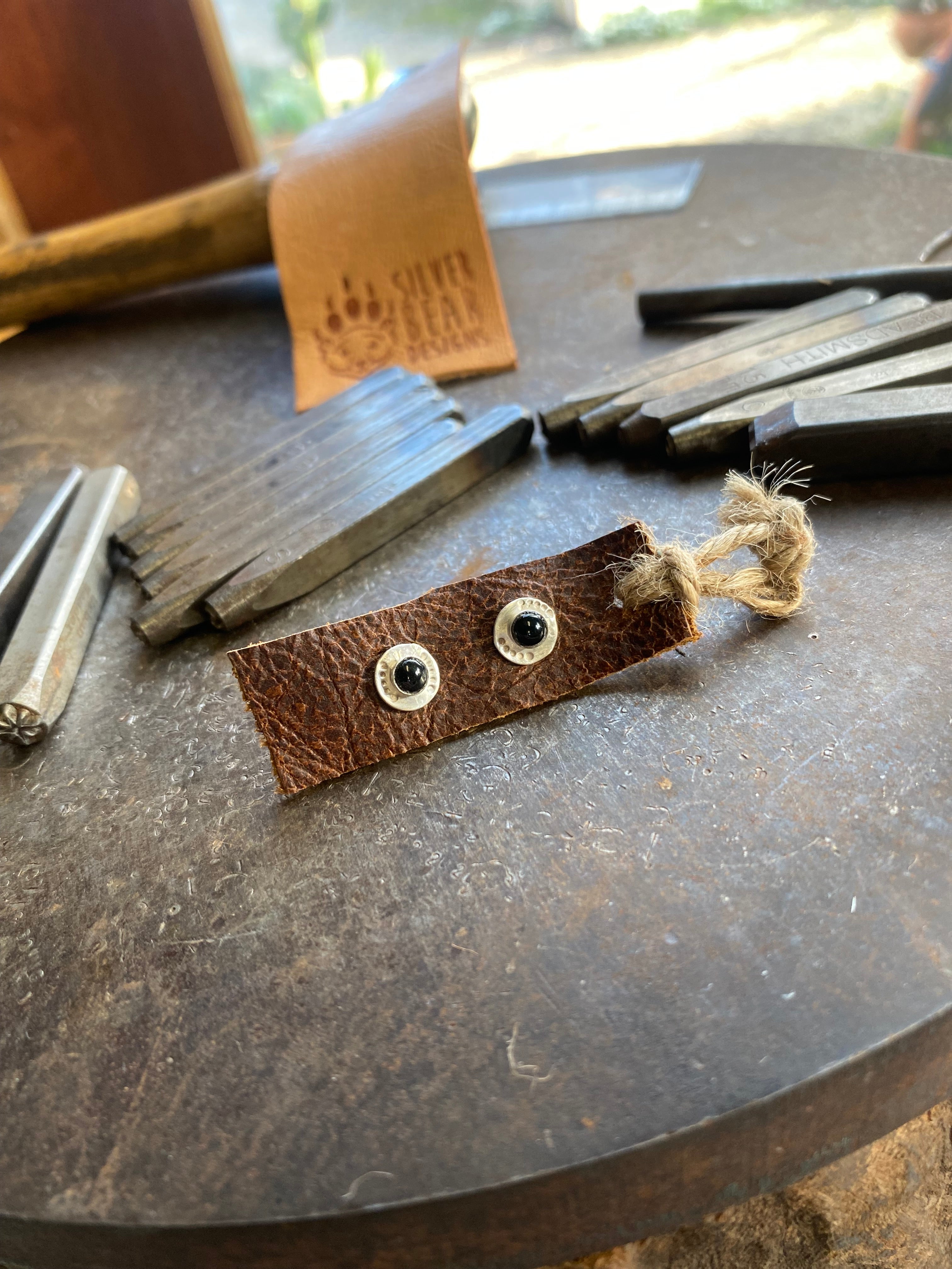 Venus studs