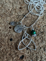 Load image into Gallery viewer, Celtic~ Mother &amp; Child~ pendants
