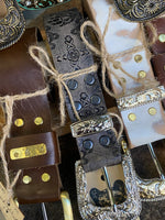 Load image into Gallery viewer, Belt~ Black~ Vintage
