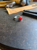 Load image into Gallery viewer, Kiss~ Red coral~ Ring
