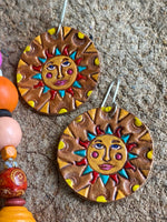 Load image into Gallery viewer, Sunny~ Leather~ earrings
