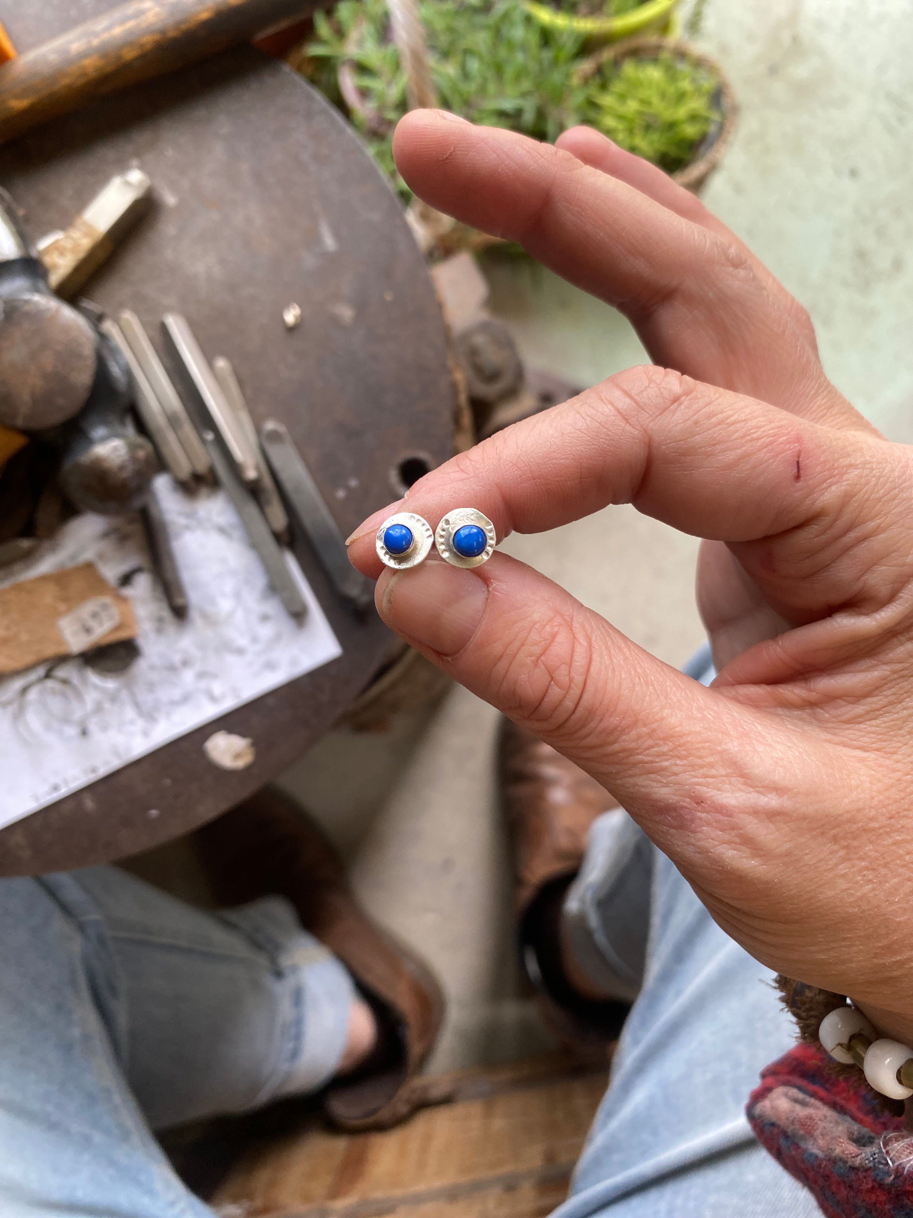 Venus studs