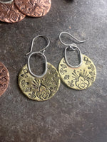 Load image into Gallery viewer, Mandala Magic~ earrings
