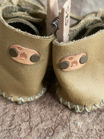 Load image into Gallery viewer, Munchkin Moccasins
