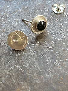 Venus studs