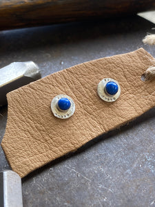 Venus studs