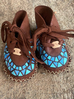 Load image into Gallery viewer, Munchkin Moccasins
